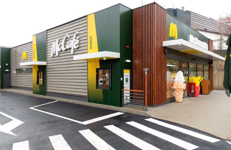McDonald’s deschide restaurantul cu numărul 94 în România, la Iași
